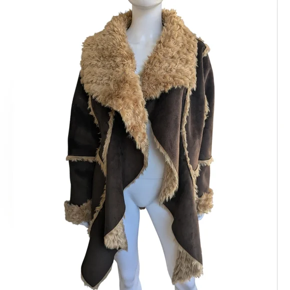 Fabulous Furs Chocolate Teddy Coat by Donna Salyers - Picture 2 of 8